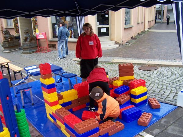 Spieleteppich mit Riesen Bausteinen