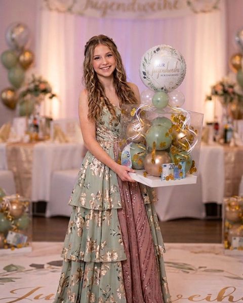 Mädchen zur Jugendweihe Ballonbox
